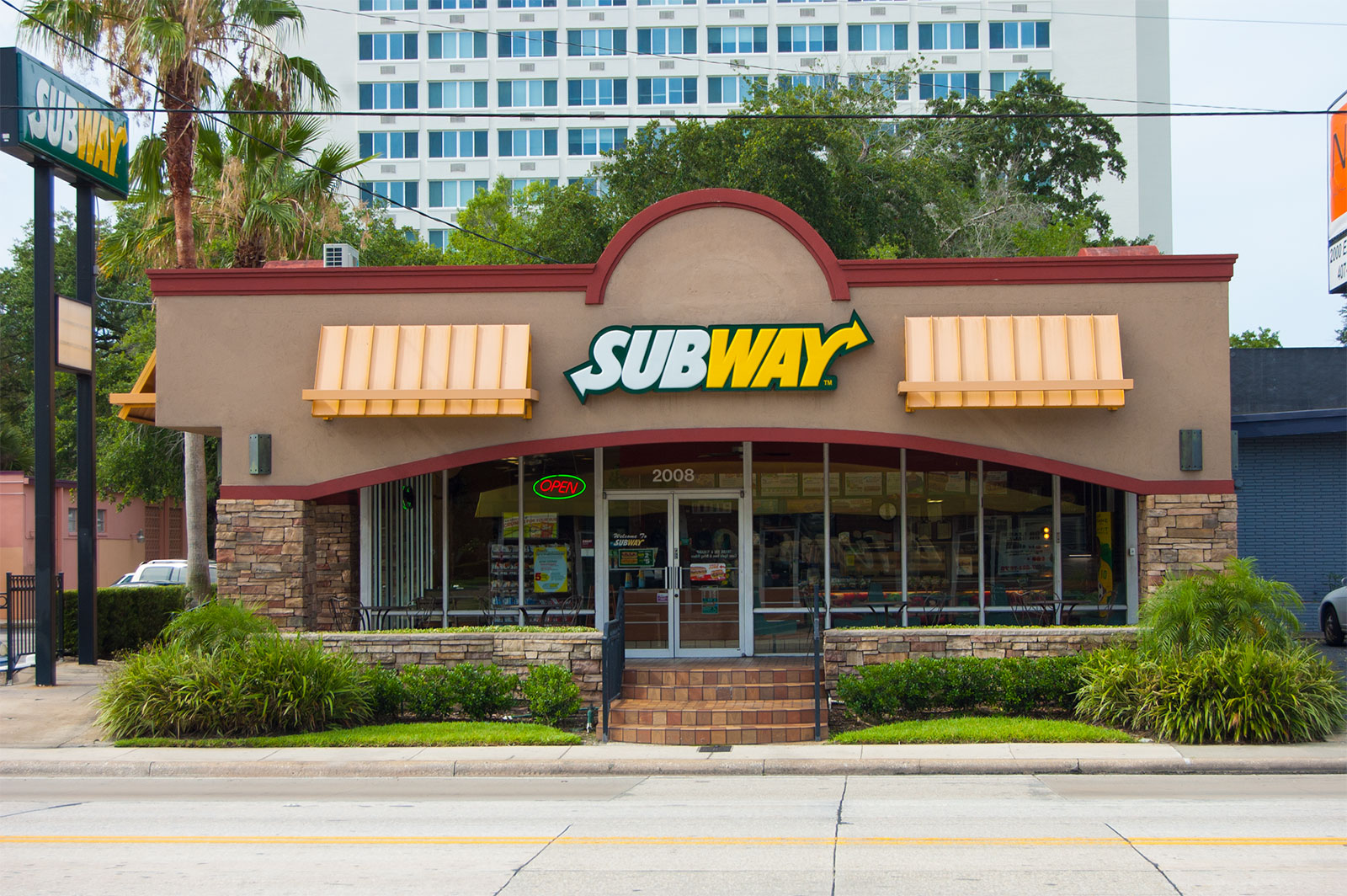 Top 20 Companies With The Most Locations Value of Stocks