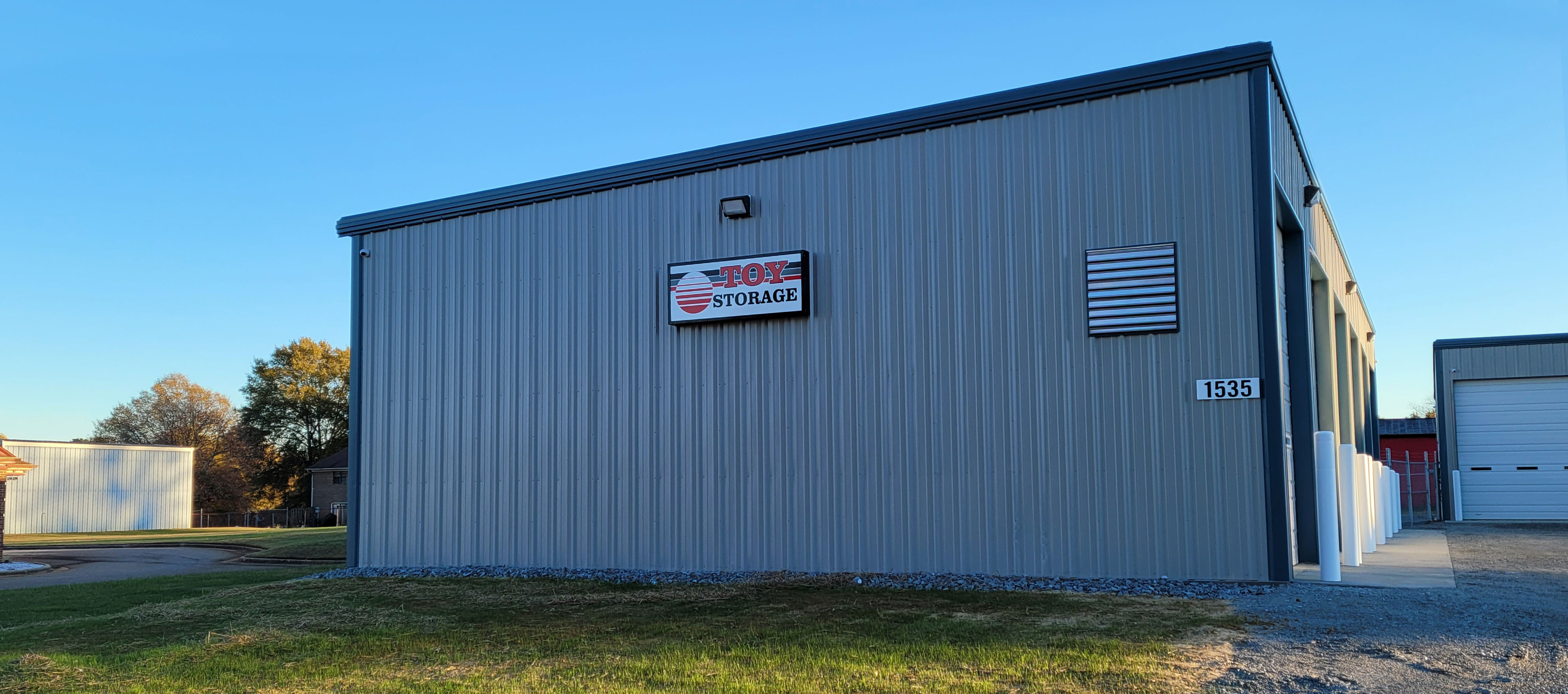 New Dixie Oil Corporation Roanoke Rapids, NC Toy Storage