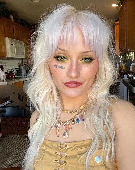Who is Muawk? Age, BIO, Height, Weight, Boyfriend & Family of Makeup Artist