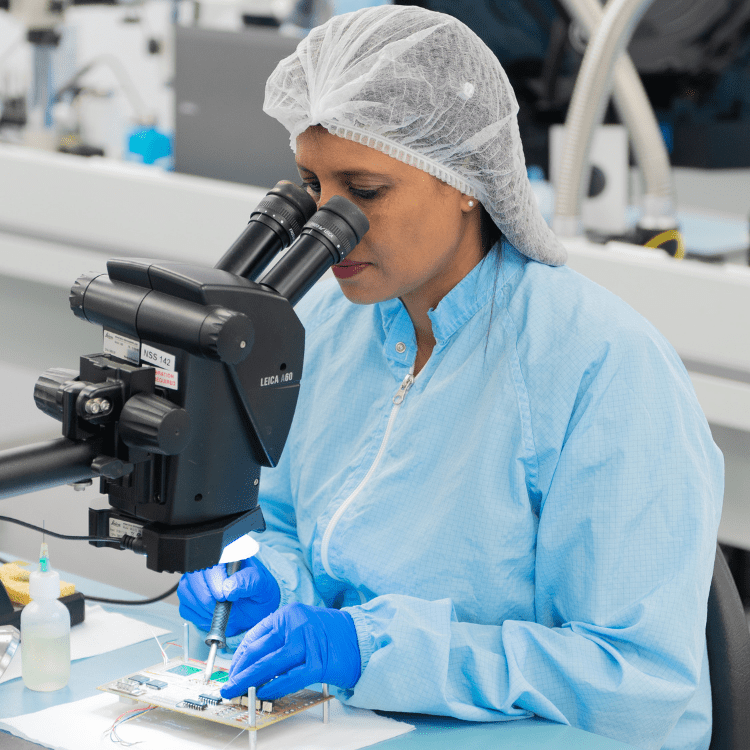 GPS Receivers & Antennas NewSpace Systems