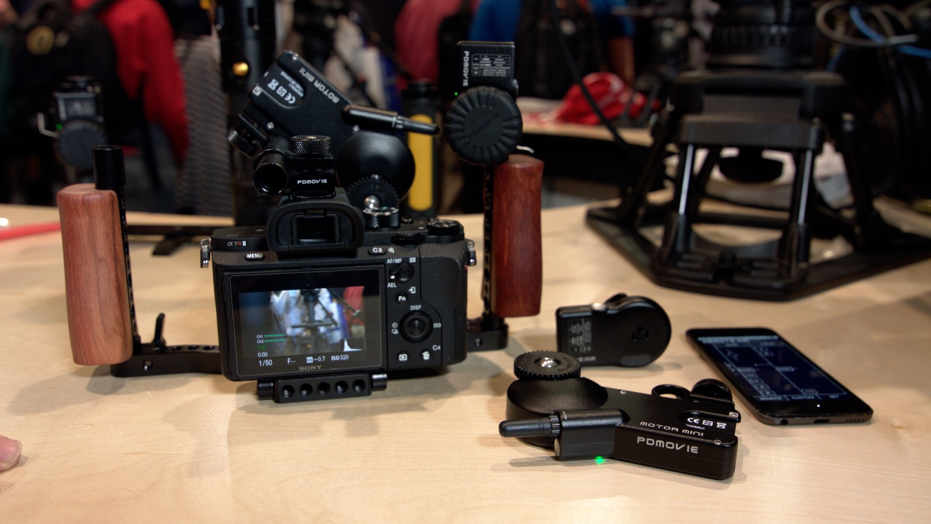 PDMOVIE Live Air wireless follow focus Newsshooter