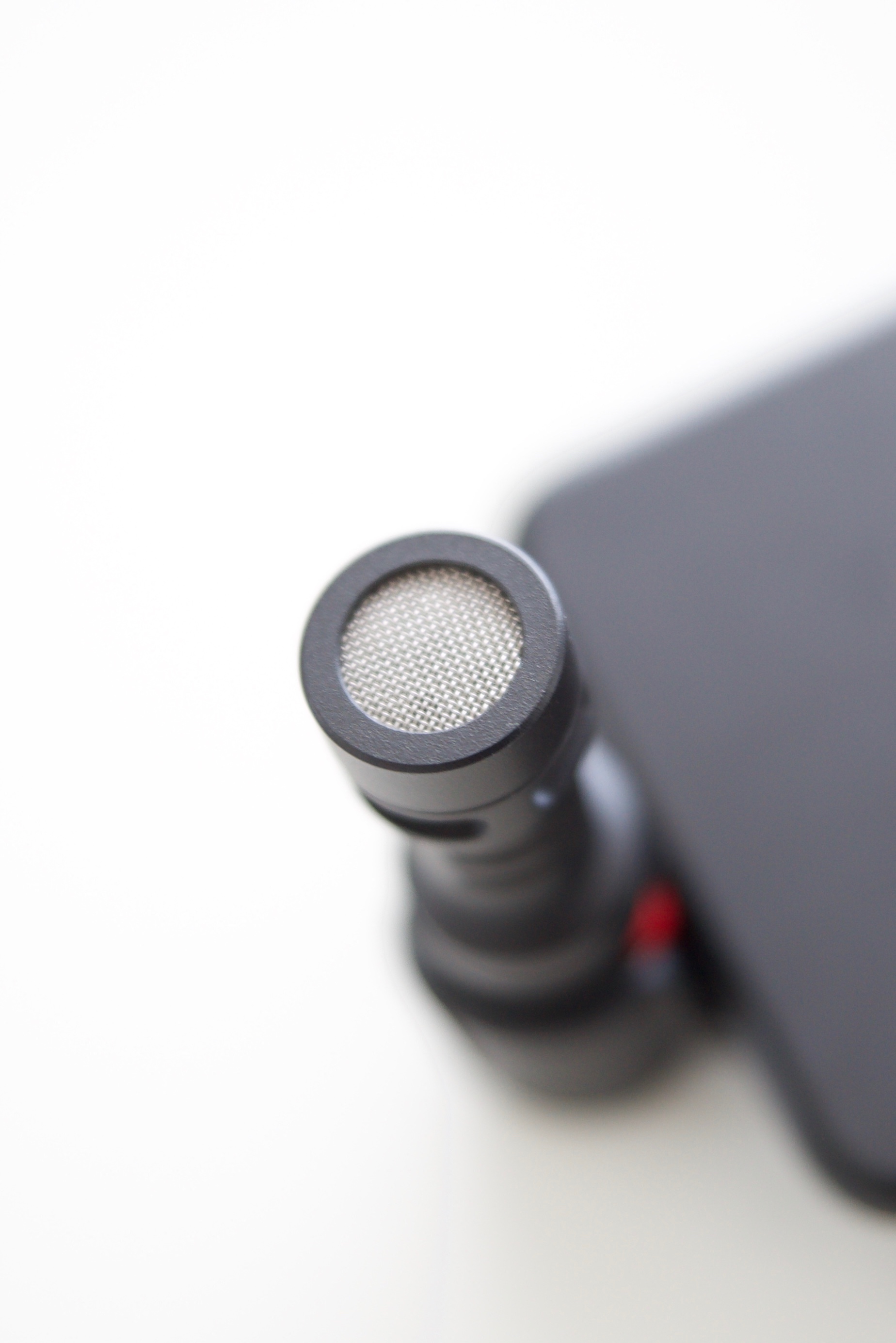 RØDE VideoMic MeL handson review Newsshooter