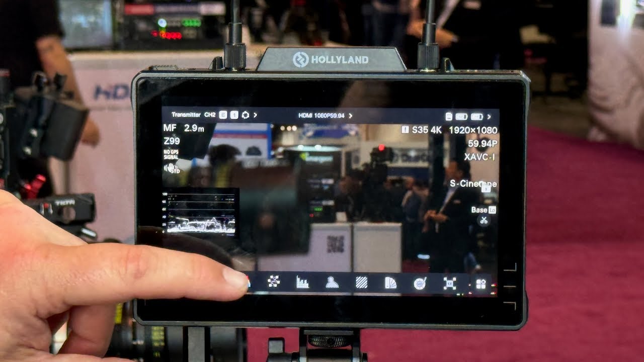 Hollyland PYRO 7 RXTX Monitor - Newsshooter