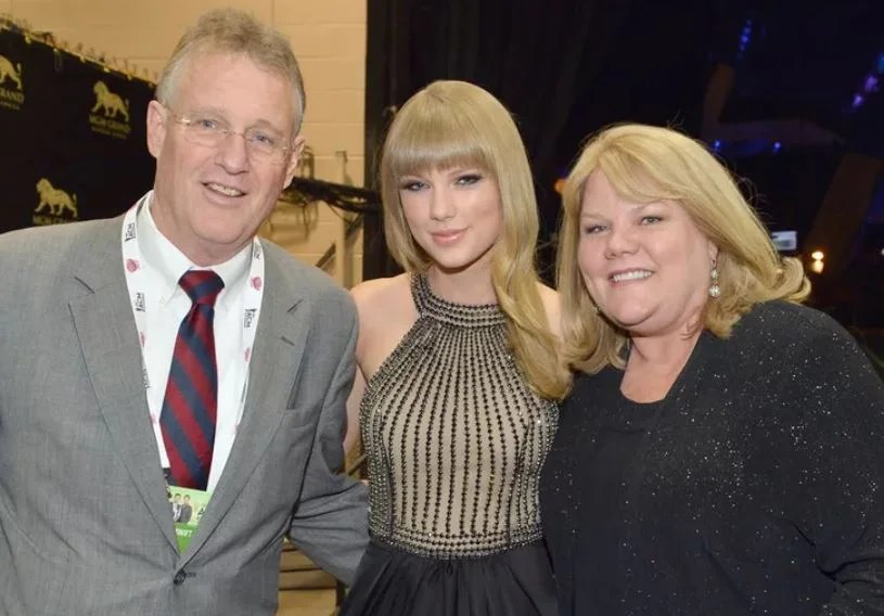 Who Is Andrea Swift? Age, Wiki, Height, Husband, Kids, Family & BIO of