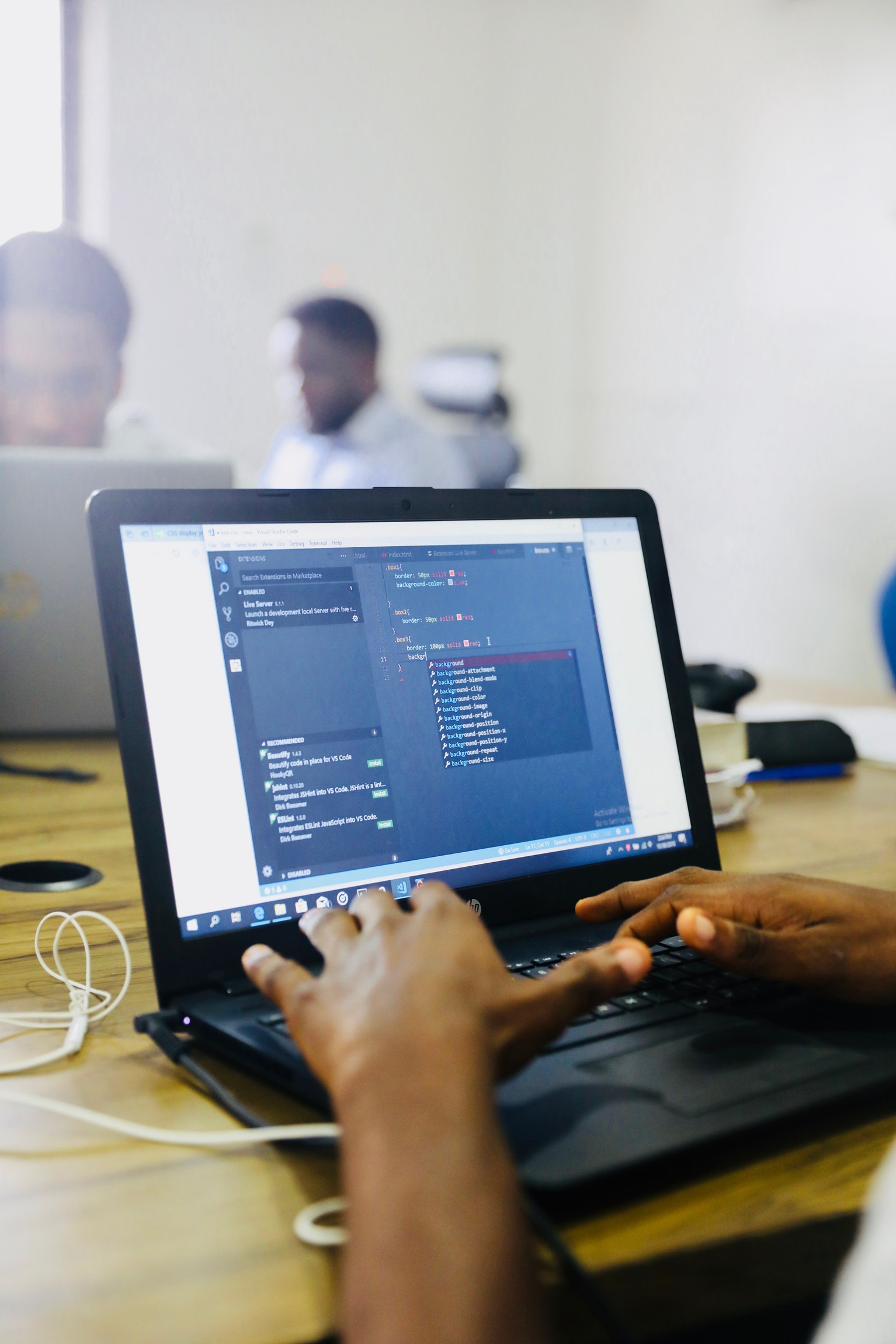 Why A Help Desk Software Is The Most Crucial Tool For Small Businesses