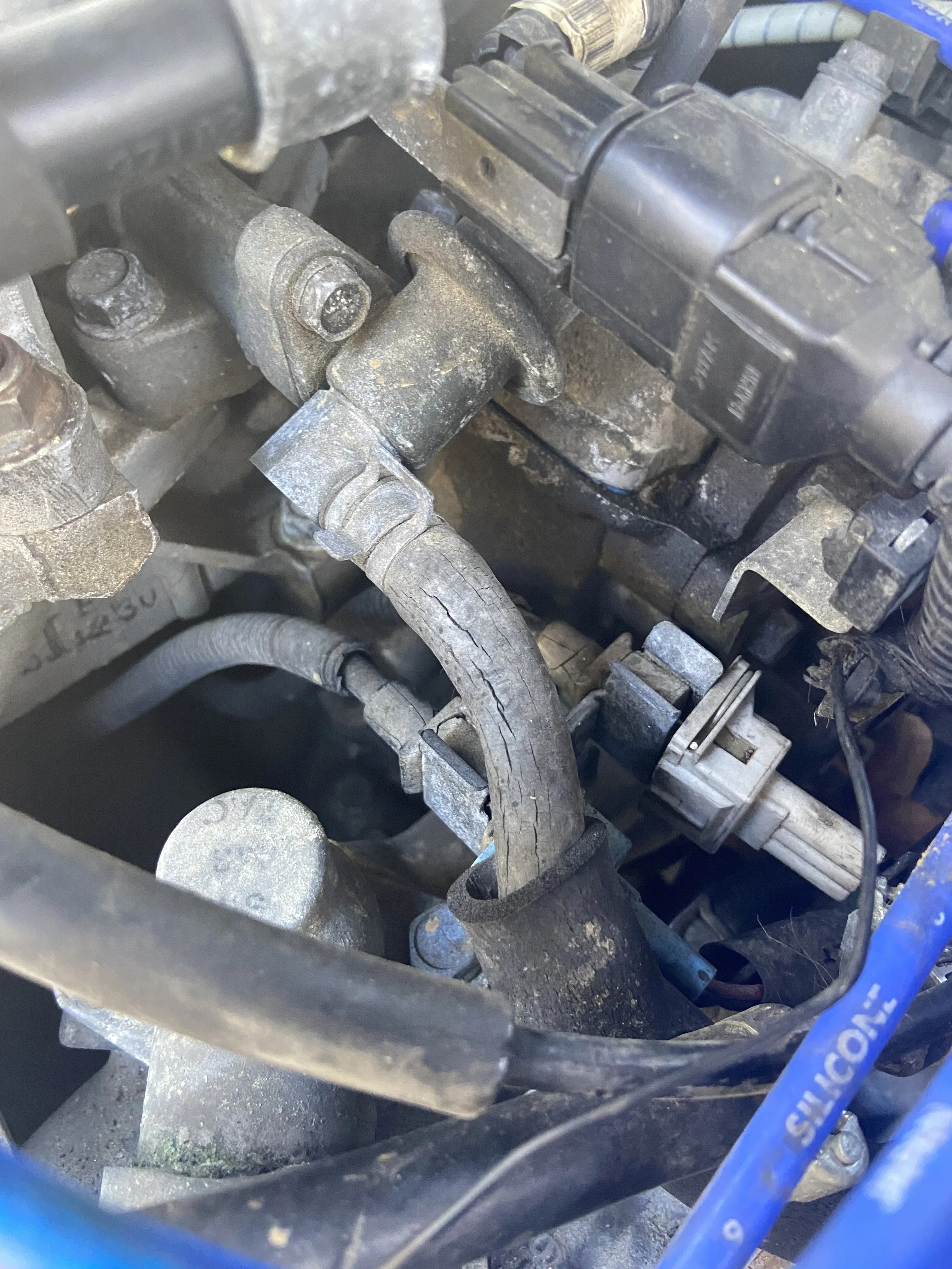 Fuel line replacing | Hyundai Tiburon Forums