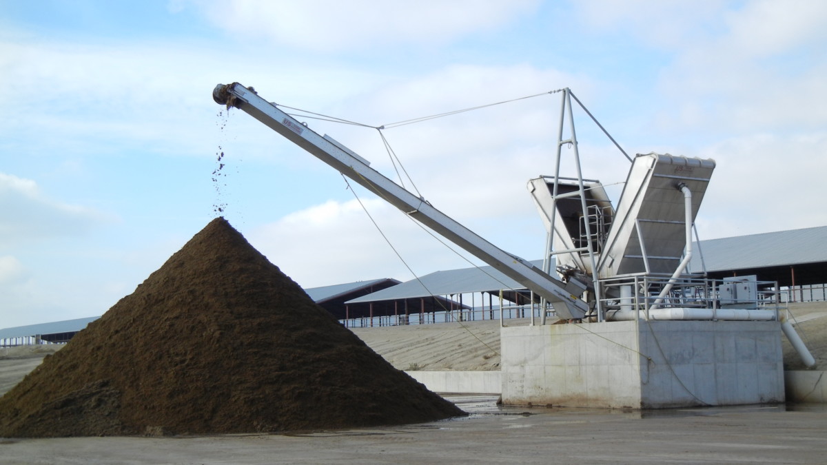 Valmetal US Farm Systems Wastewater Processing Equipment Newtrient