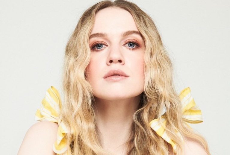 Roan Curtis Age, Birthday, Wikipedia, Height, Husband, Boyfriend(08)
