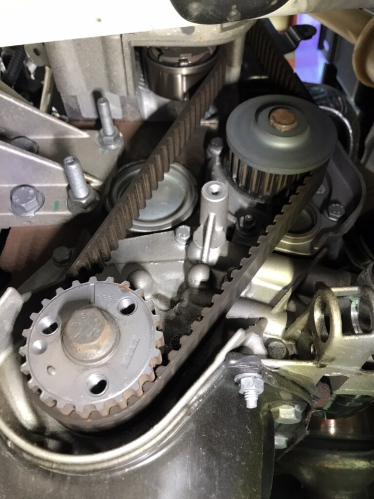 フィアット500 タイミングベルト 交換 ｜ 実例紹介｜NEXT IMPORT