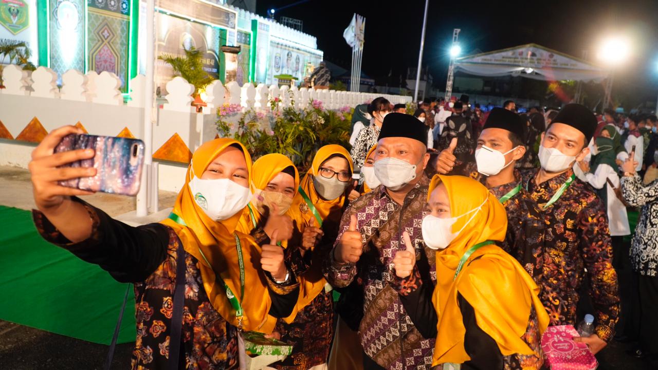 Gamalis Dampingi Kafilah Berau ke MTQ ke 42 Kaltim di