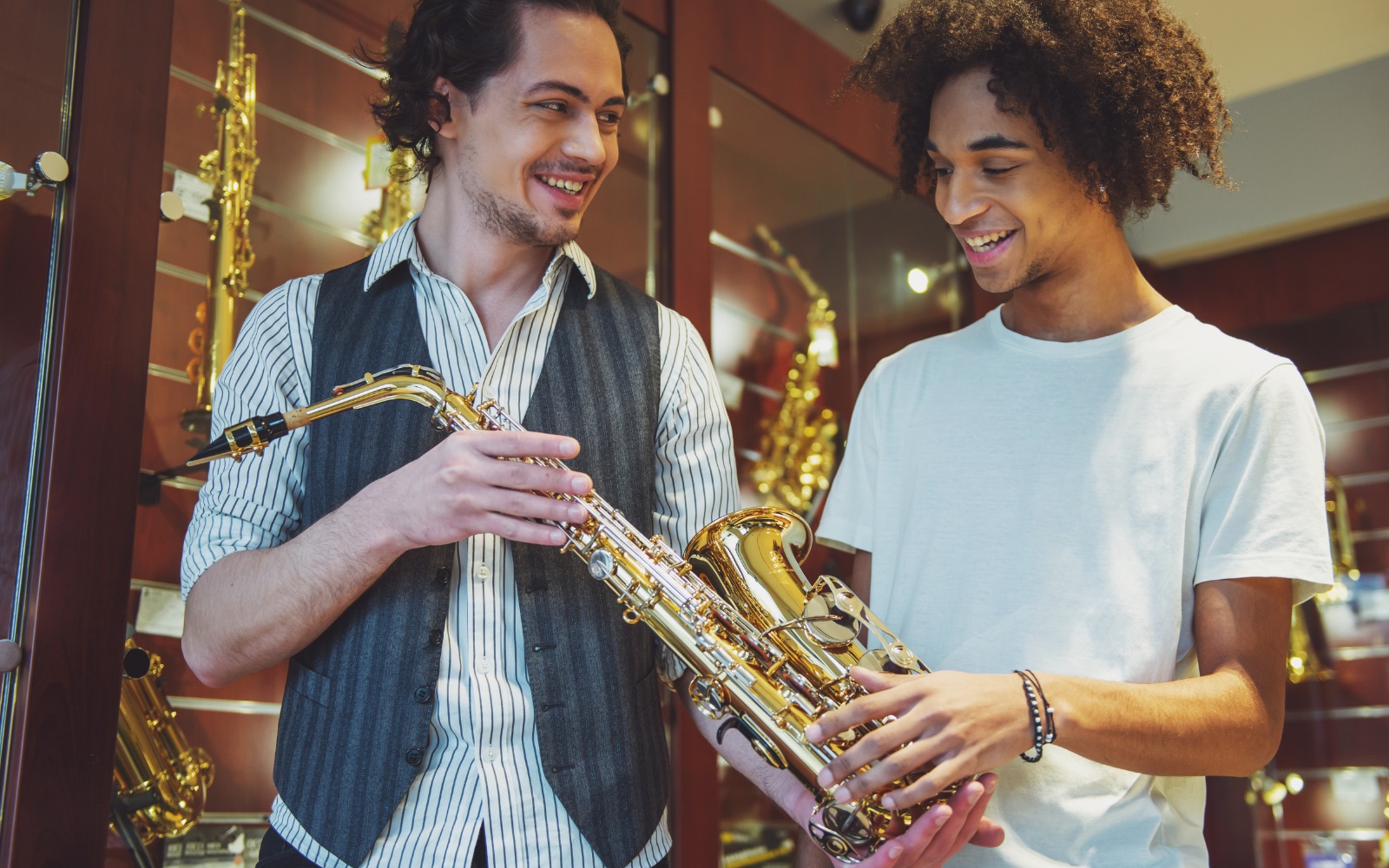 1001 Creative Pawn Shop Name Ideas With Naming Tips & More for 2024