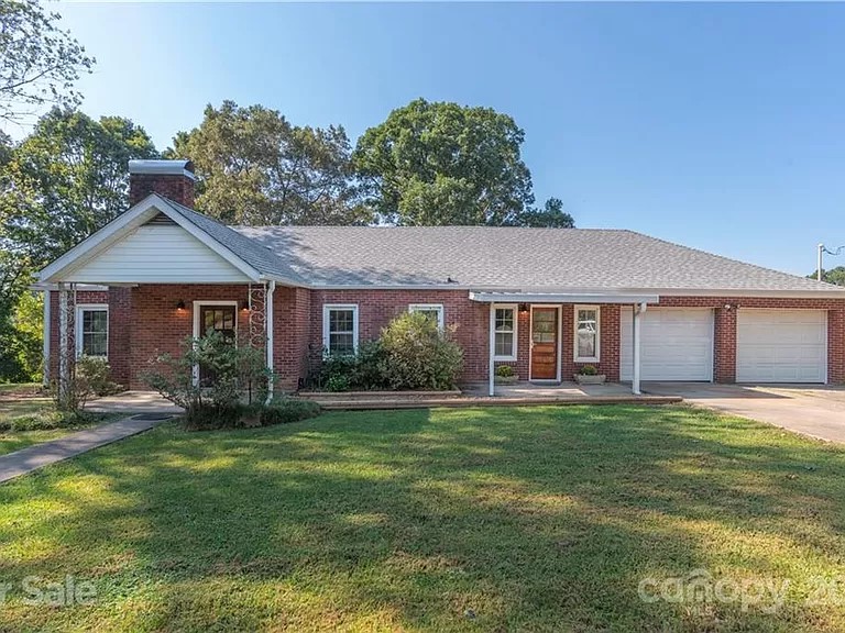 294 Emma Rd Nicholson and Sun