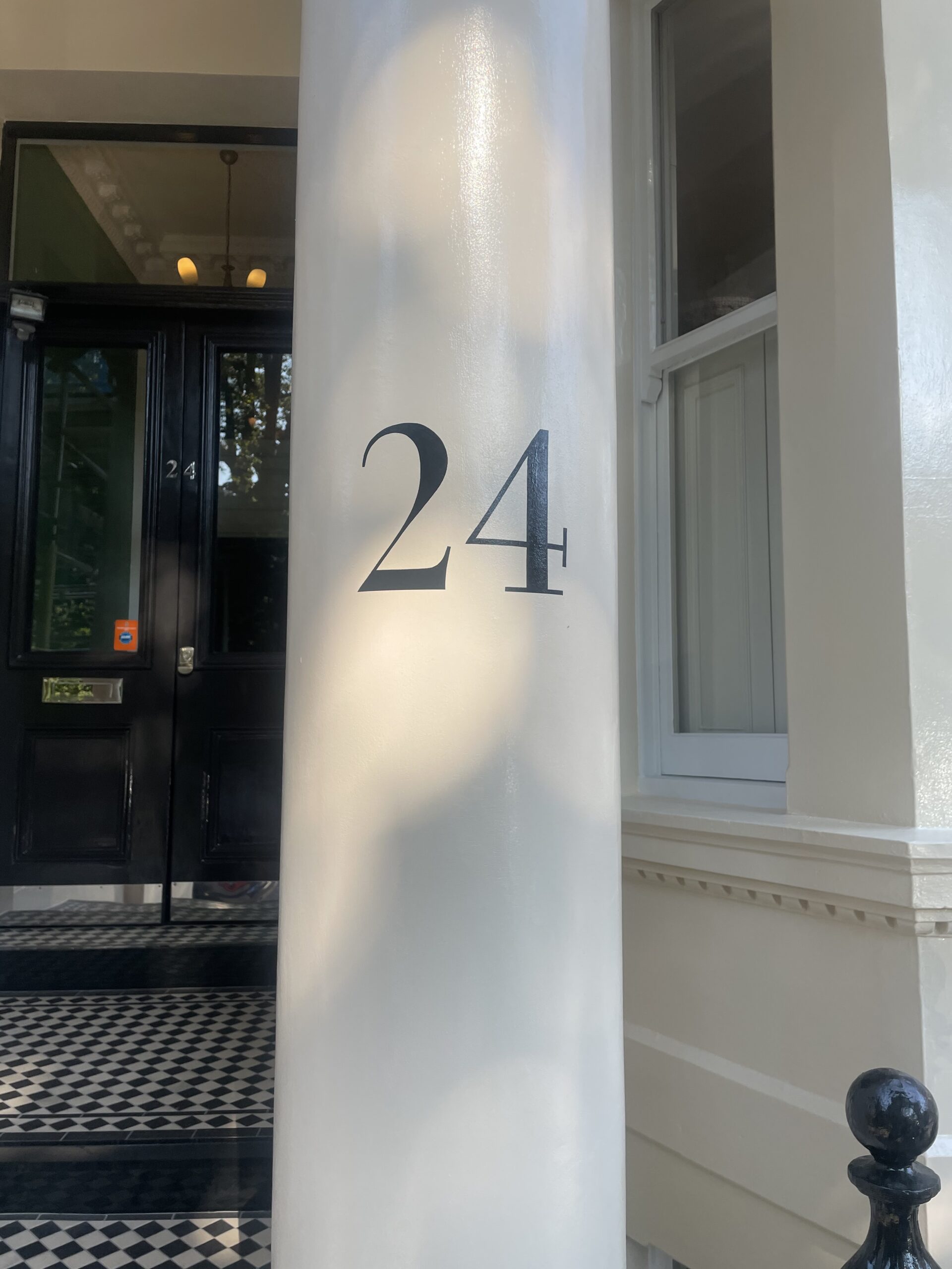 Painted House Pillar Numbers SIGNSMITHS SIGNWRITERS