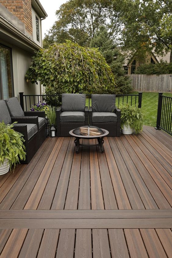 Composite Decking A Guide for Homeowners Nikki's Plate