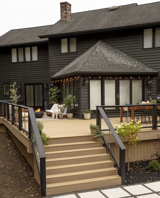 Composite Decking A Guide for Homeowners Nikki's Plate