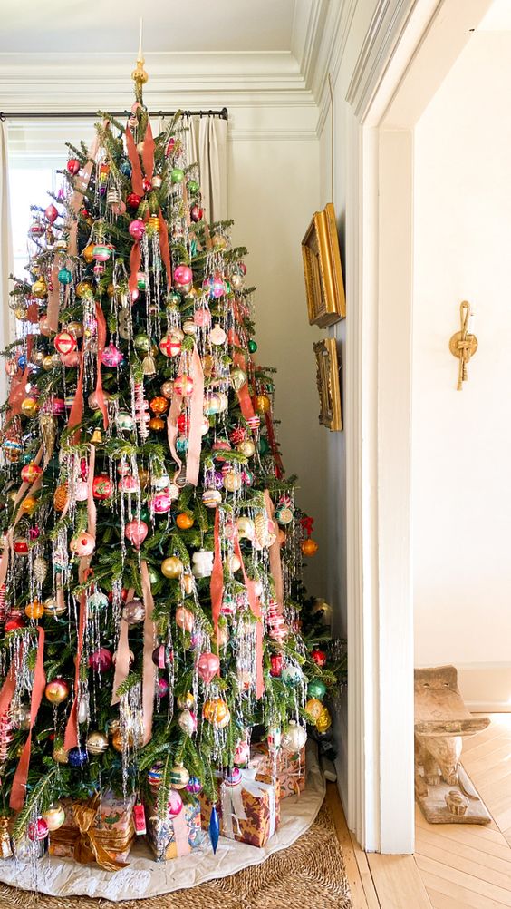 20 Fun Tinsel Christmas Tree Ideas Nikki's Plate