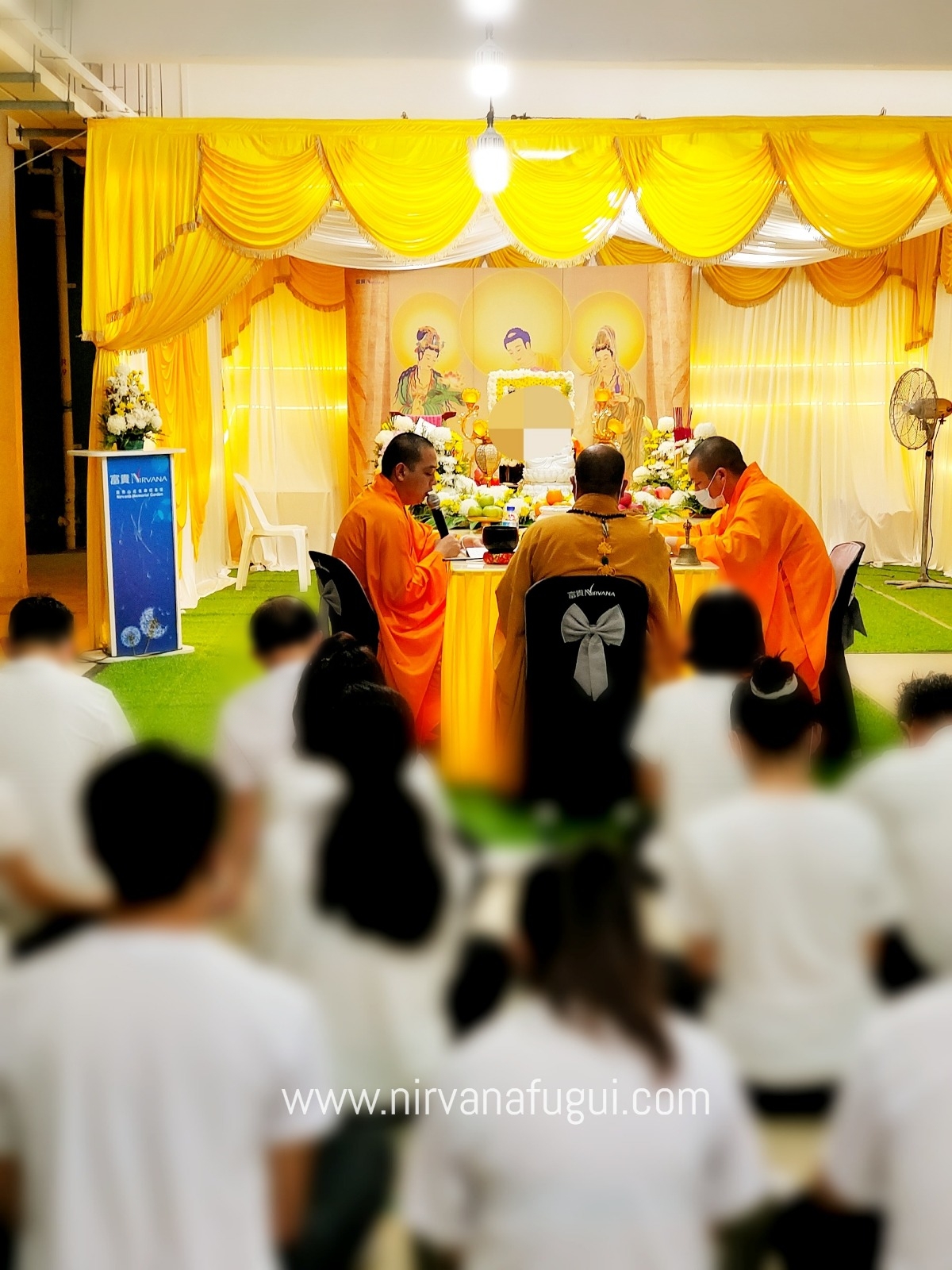 12 Etiquettes When Attending a Buddhist Funeral