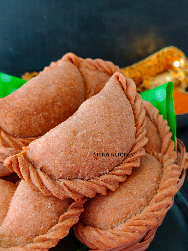 Baked Wheat Gujiya Mawa Gujiya Recipe Nitha Kitchen