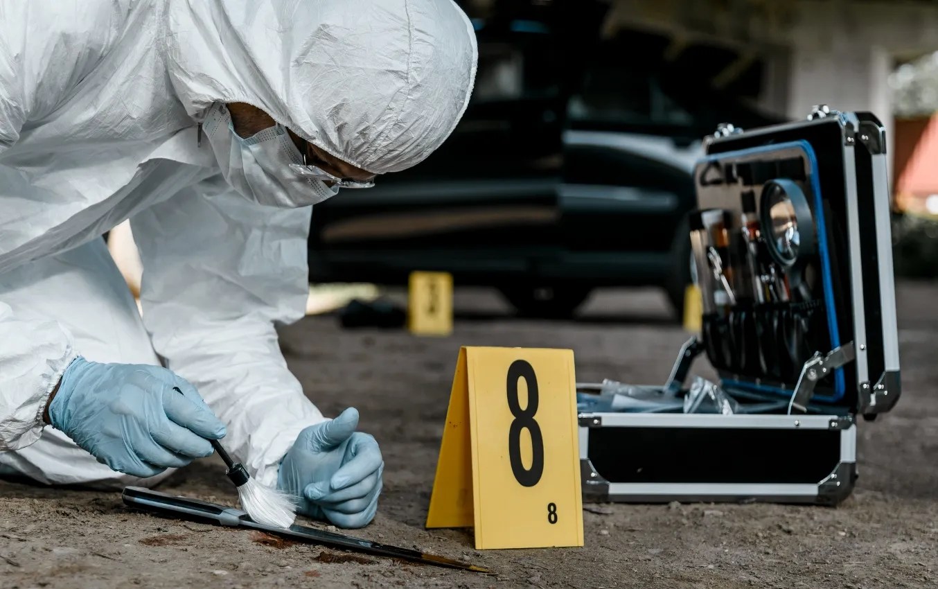 Why do forensic scientists need disposable nitrile gloves? Nitrile