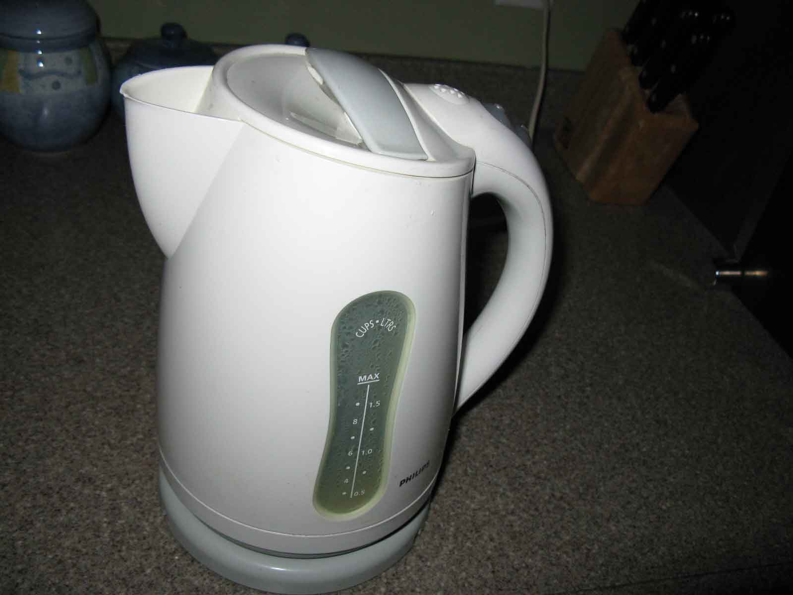 Energy consumption of household appliances in kWh