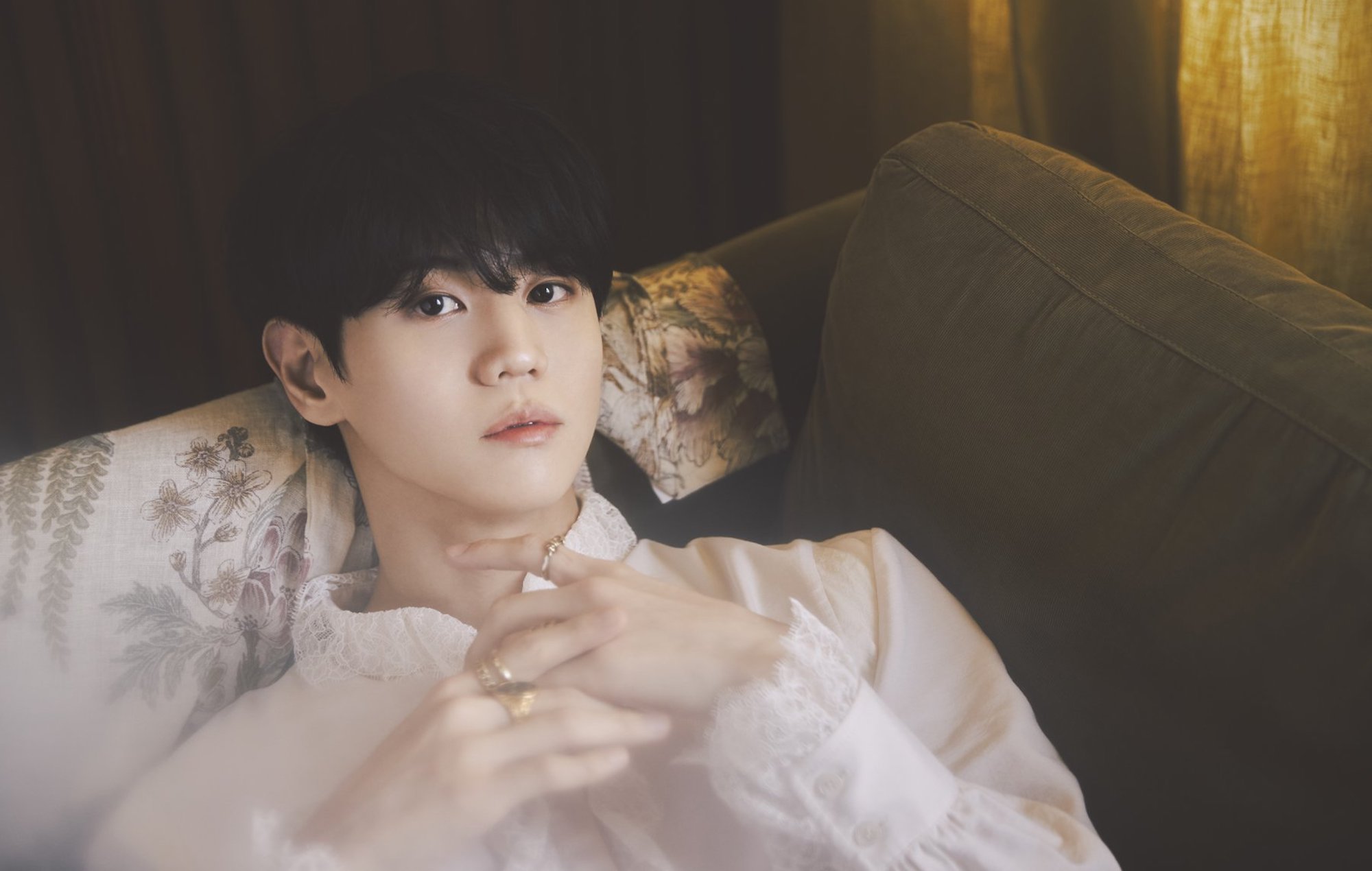 Highlight's Yang Yoseob releases first studio album 'Chocolate Box'