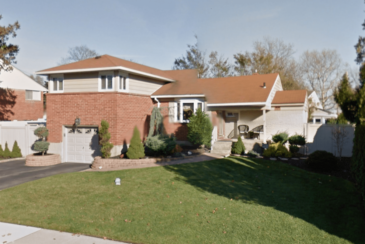 Massapequa Side to Side SplitLevel Noah