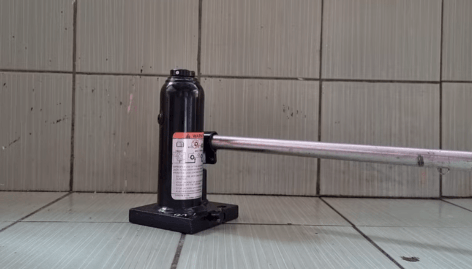 How to Change the Oil of Your Bottle Type Jack? Noah's Garage