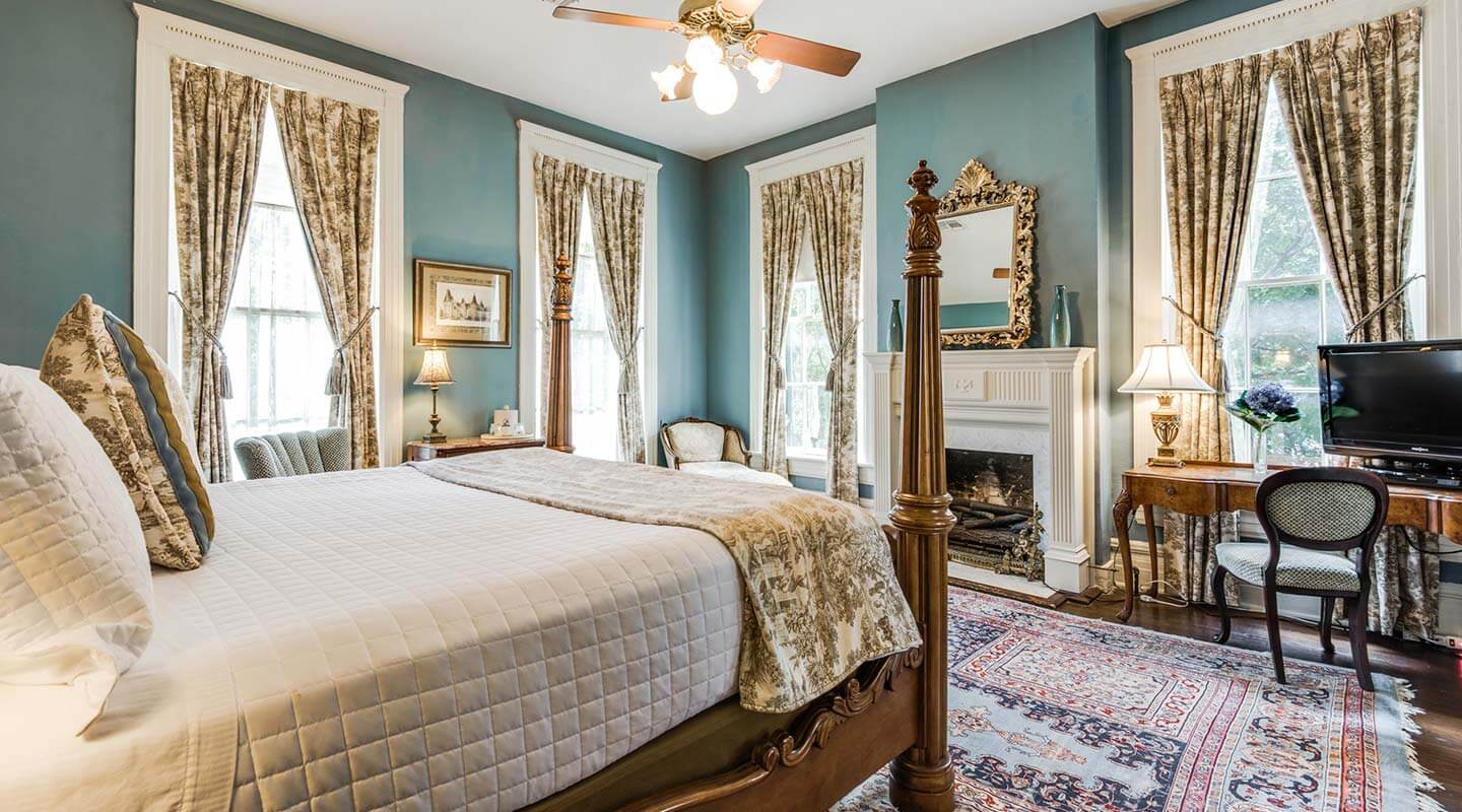 San Antonio, TX Bed and Breakfast 3 Top Rated Inns