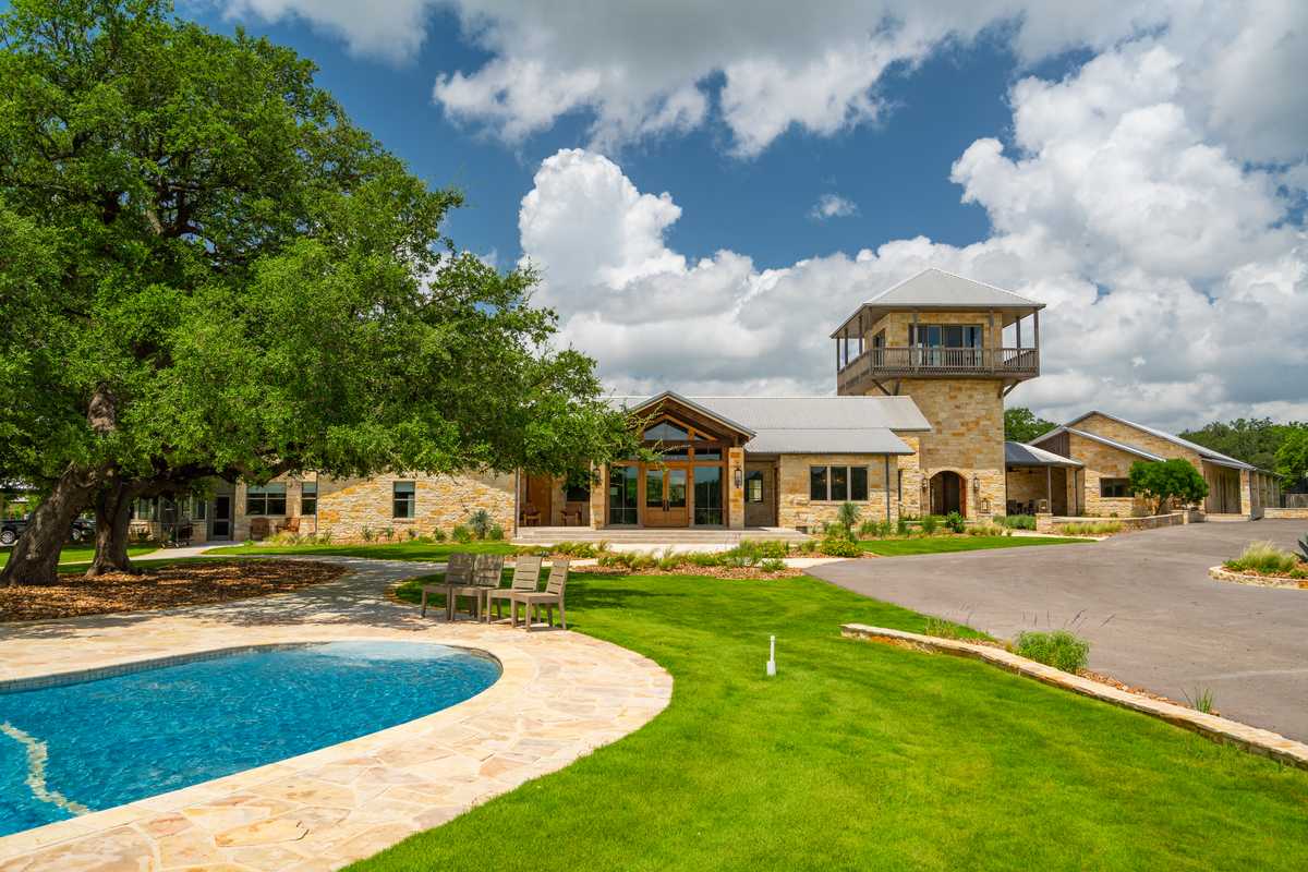 Exclusive Corporate Texas Hunting Lodge Nocona Ranch