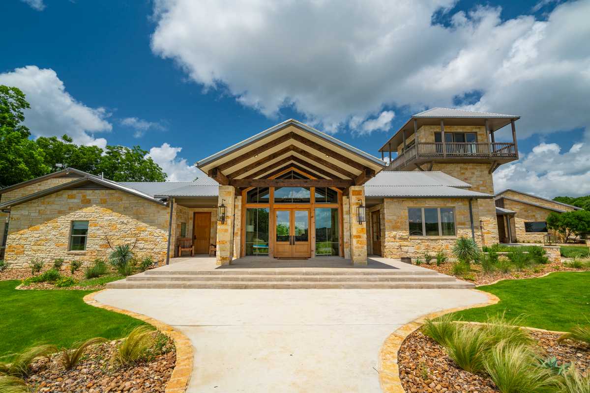 Exclusive Corporate Texas Hunting Lodge Nocona Ranch