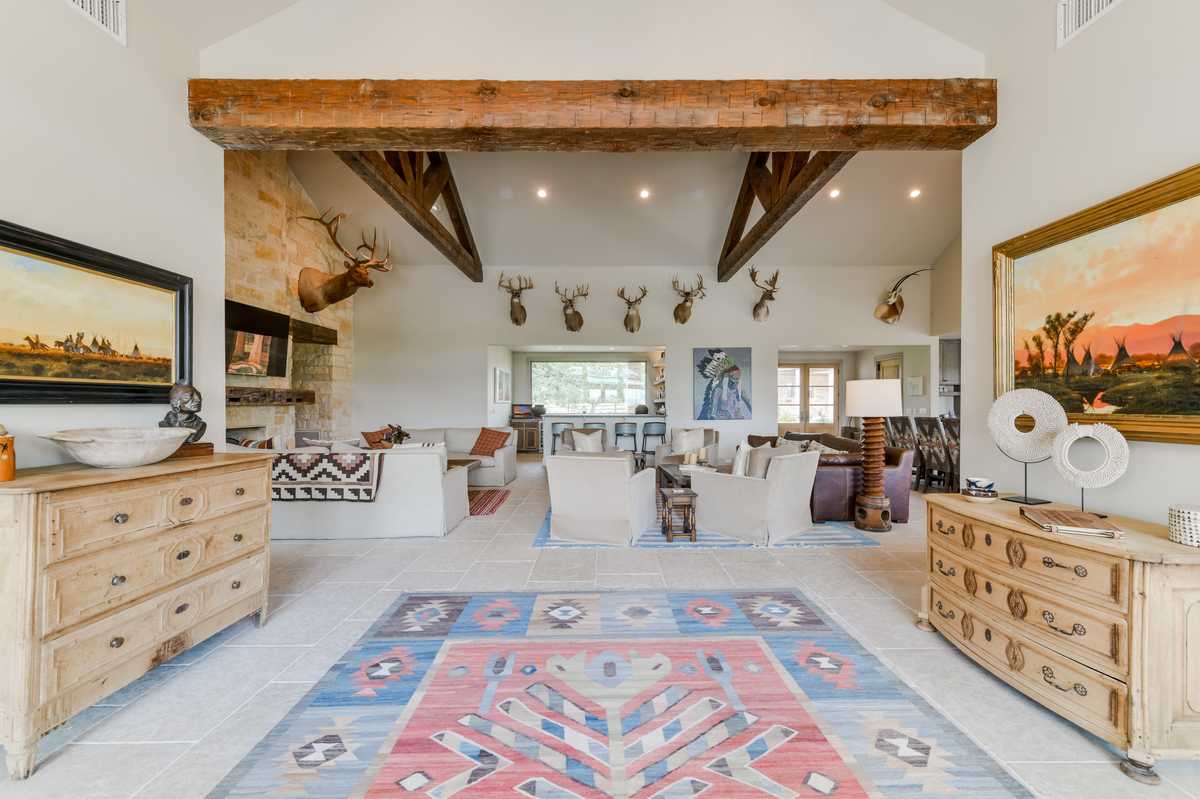 Exclusive Corporate Texas Hunting Lodge Nocona Ranch