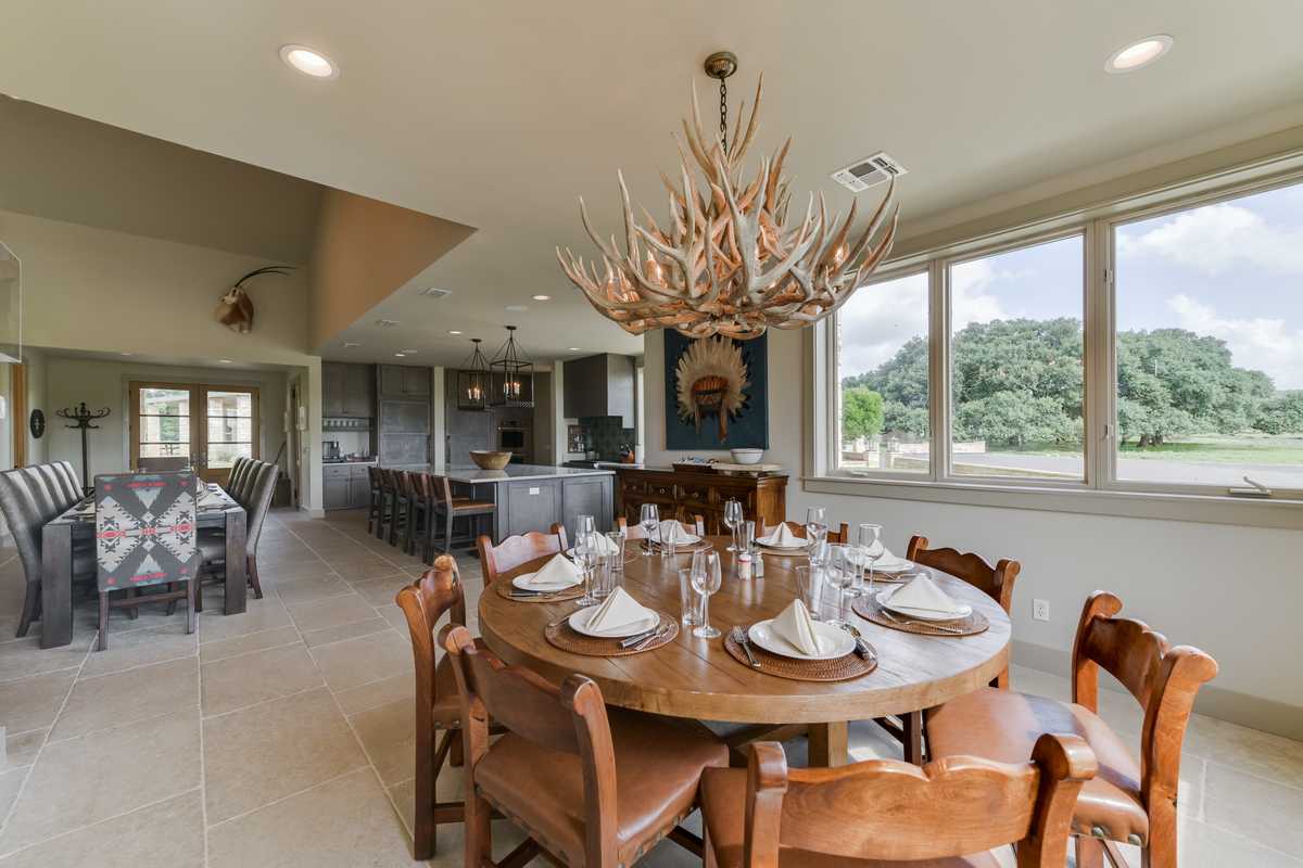 Exclusive Corporate Texas Hunting Lodge Nocona Ranch