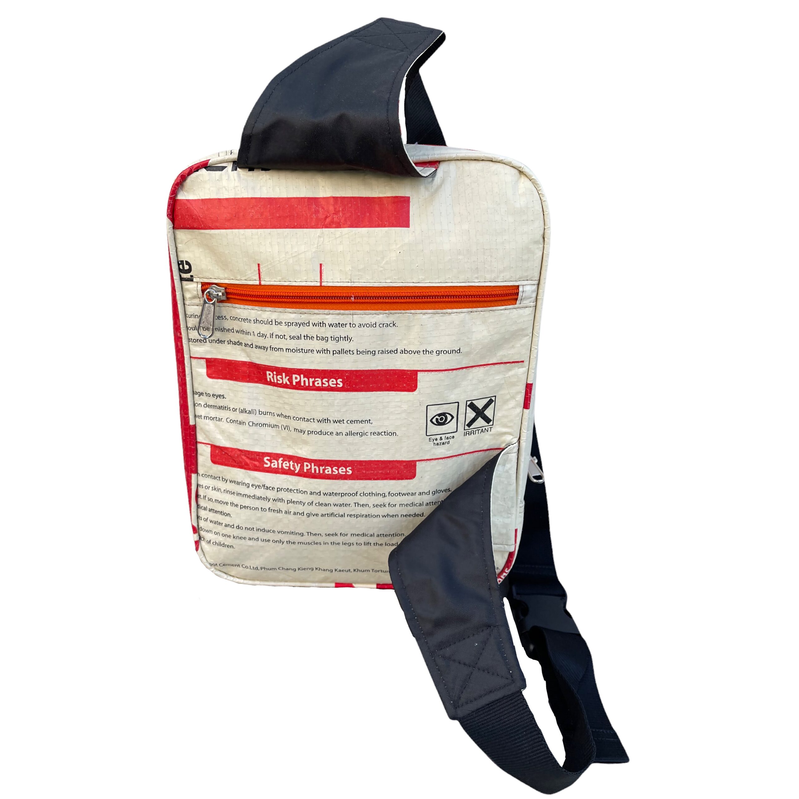 Beadbags Umhängetasche Messangerbag aus recycelten Zementsack CR1 Elly