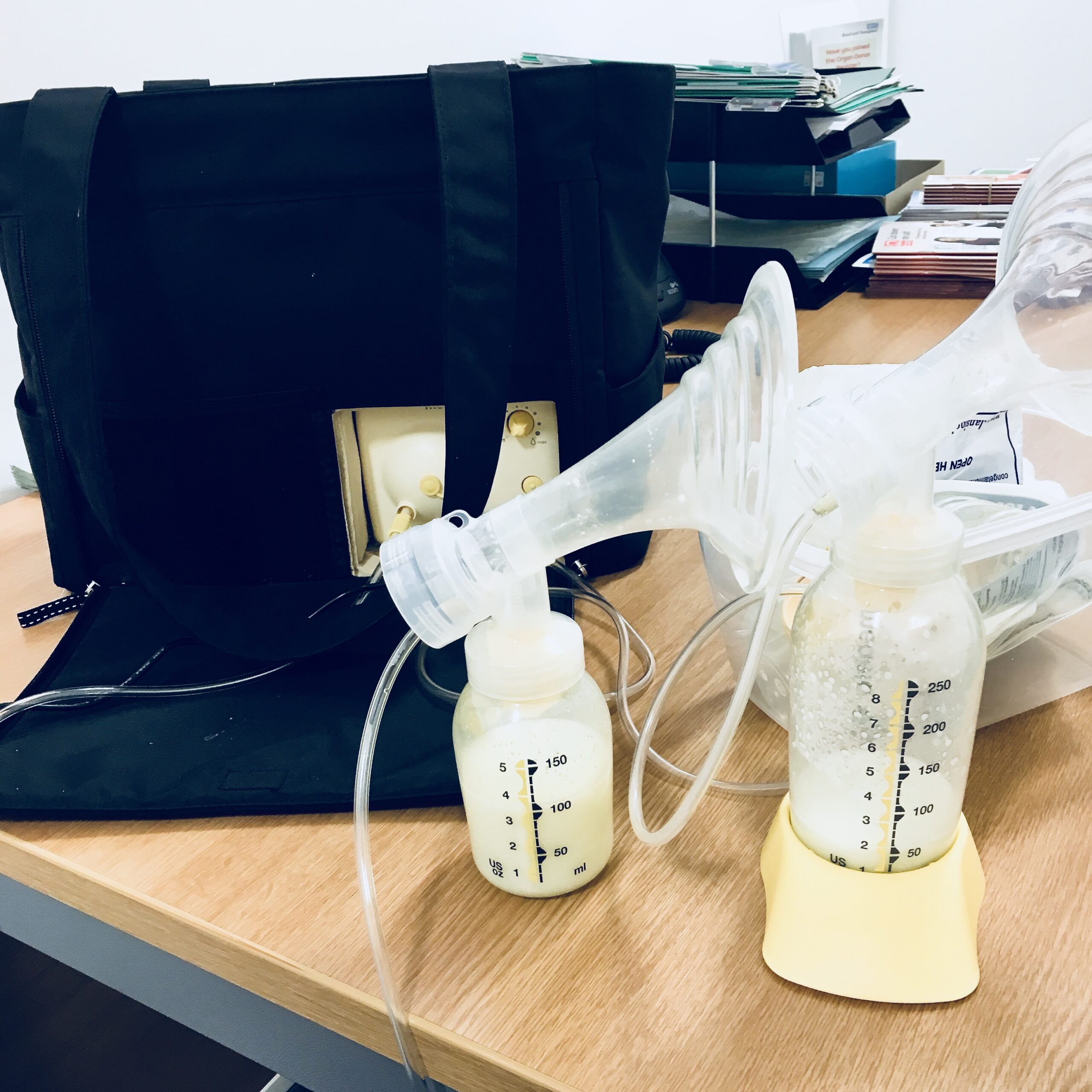 Breastfeeding and returning to work at 12 months Nomipalony