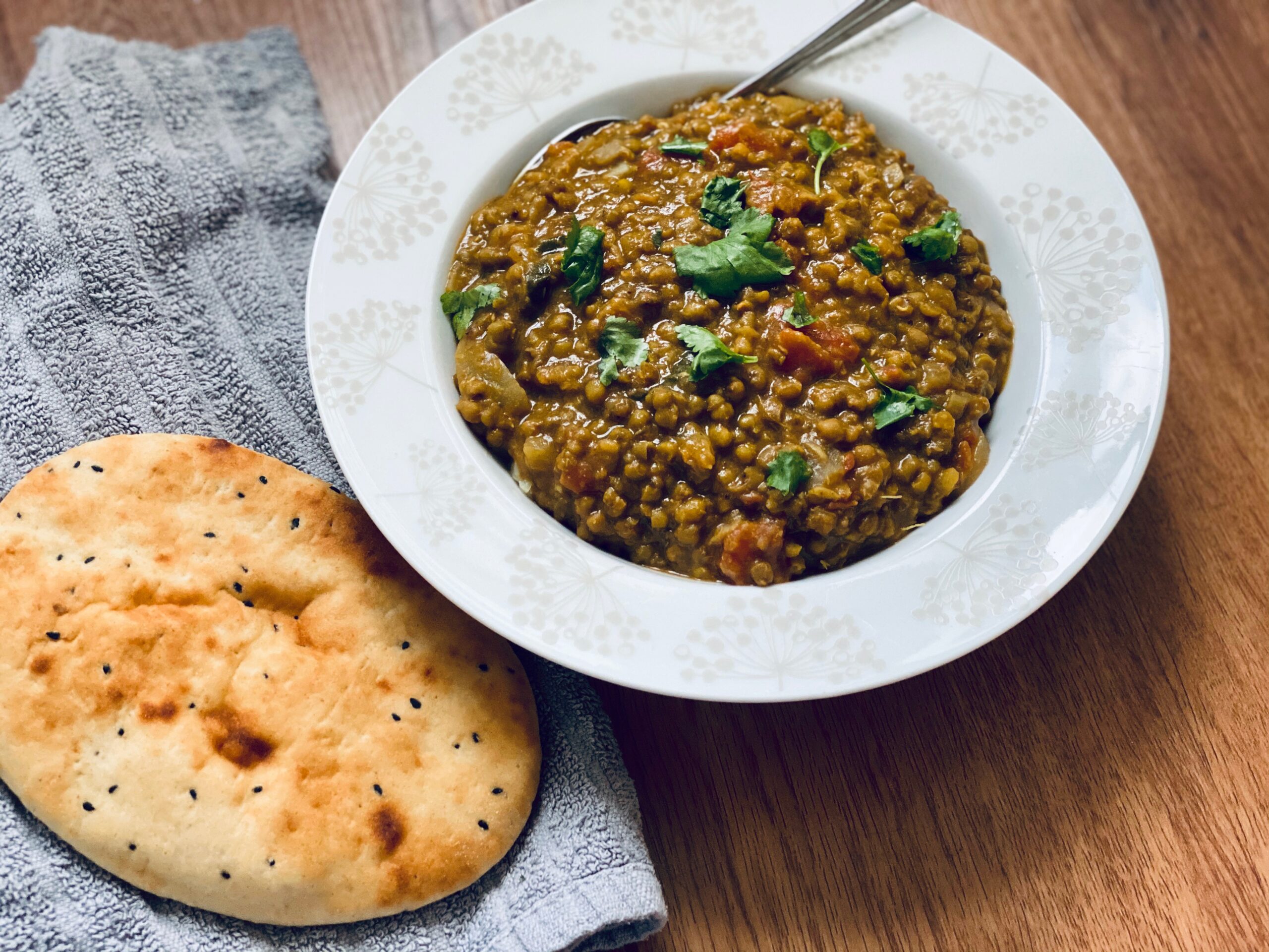 Slow cooker vegan mung bean and spinach dahl recipe Nomipalony