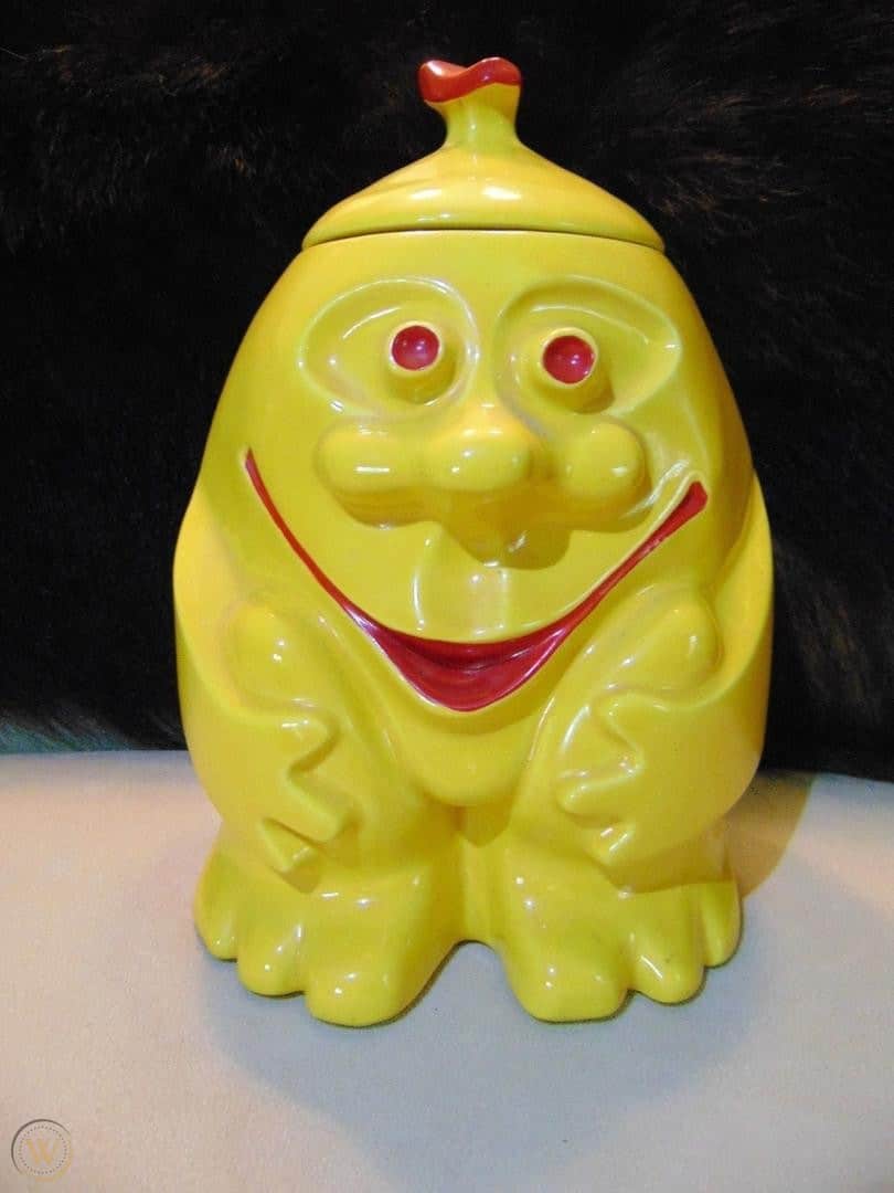 Antique Cookie Jars Value (Identification & Price Guides)