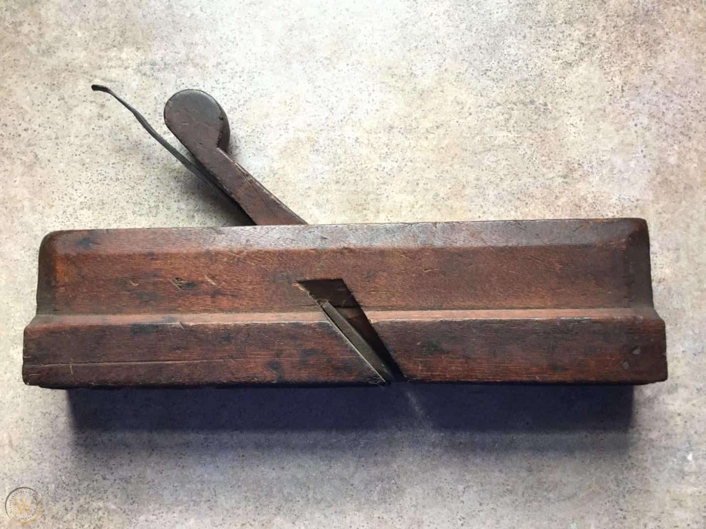 How to Identifying Antique Wood Planes?