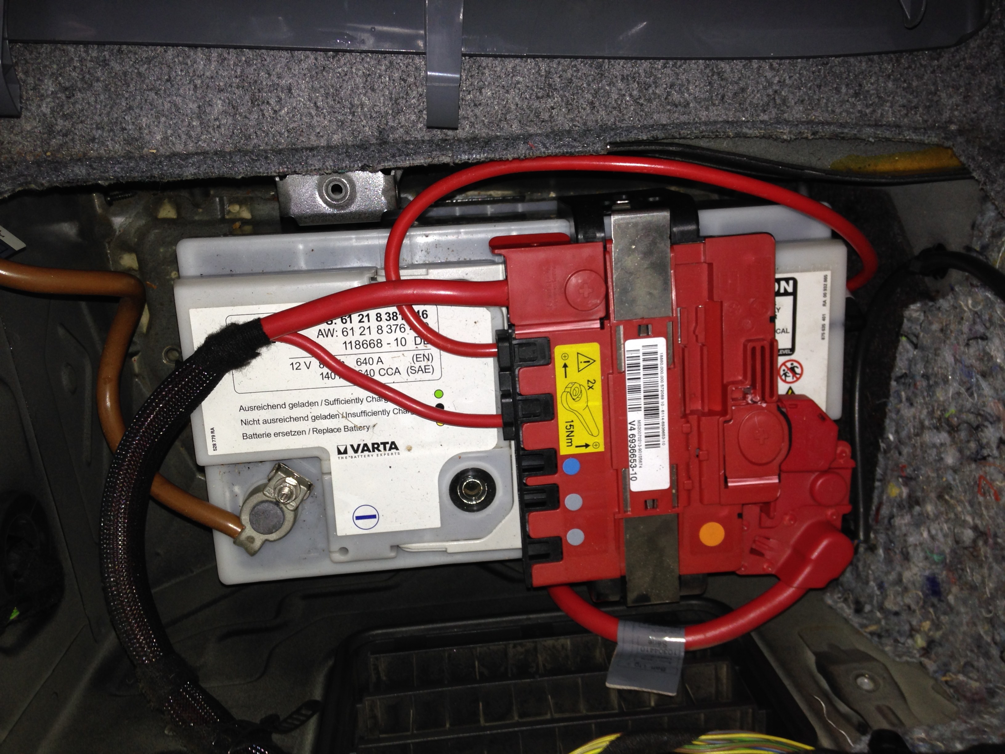 Batterie wechseln bmw e90