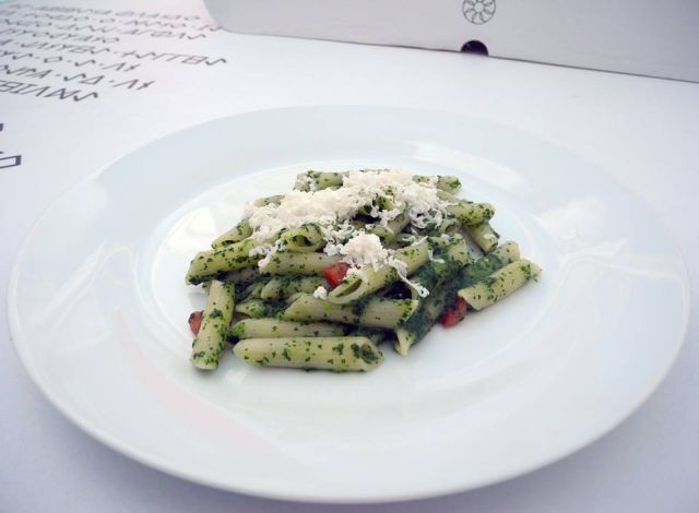 Penne con crema di tenerumi e ricotta salata NonsoloCibus