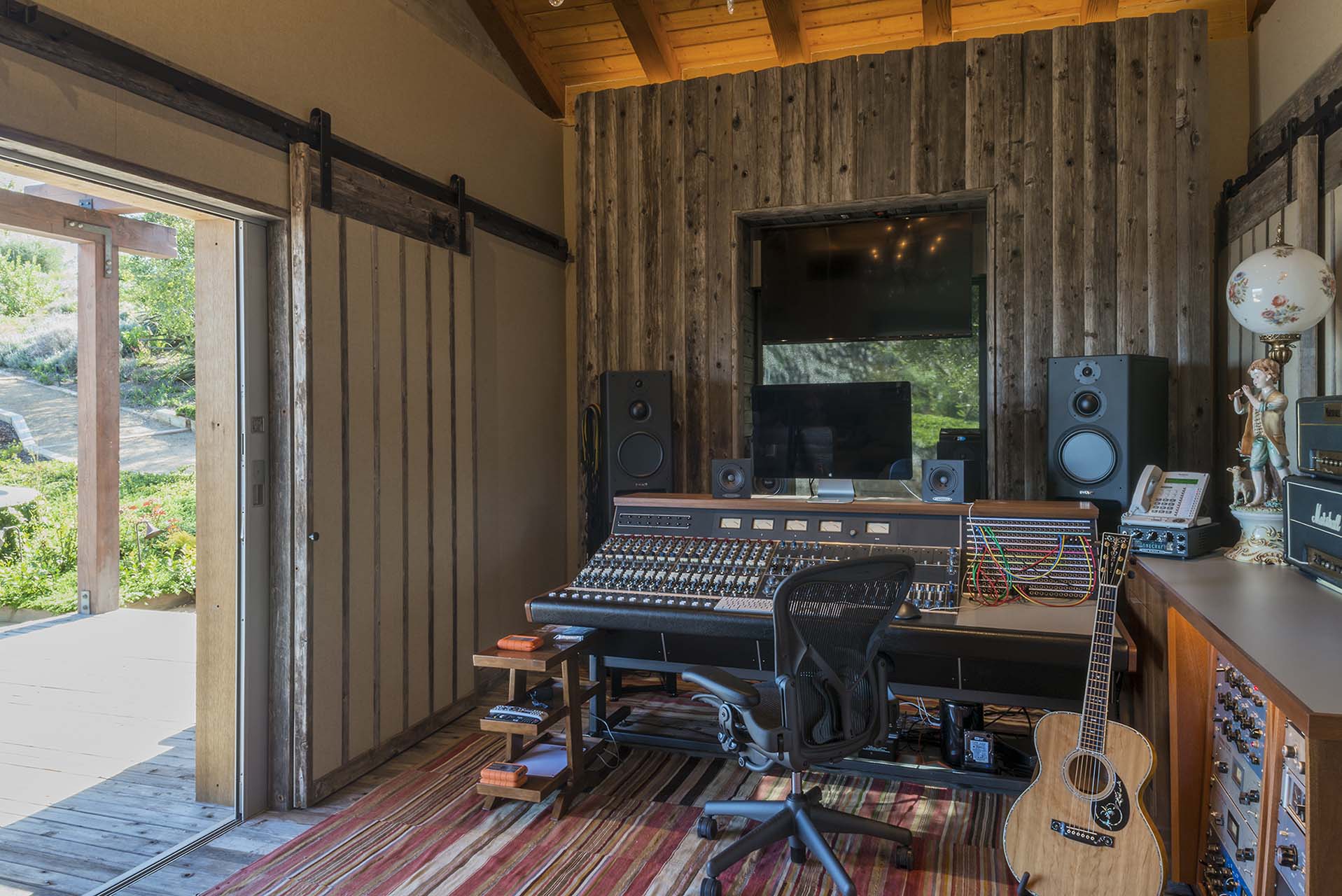 The Barn Studio nonzero\architecture Peter Grueneisen FAIA