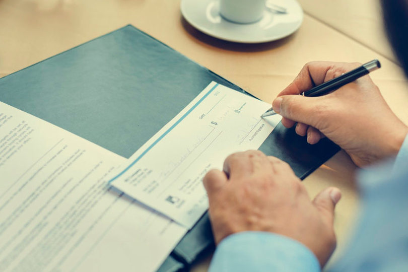 Don't Have a Bank Account? Here are Your Options for Cashing a Check