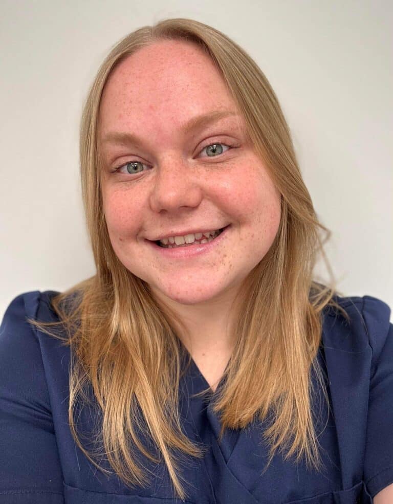 Tandlæge i Odense Få fair priser Spar op til 50 hos os!