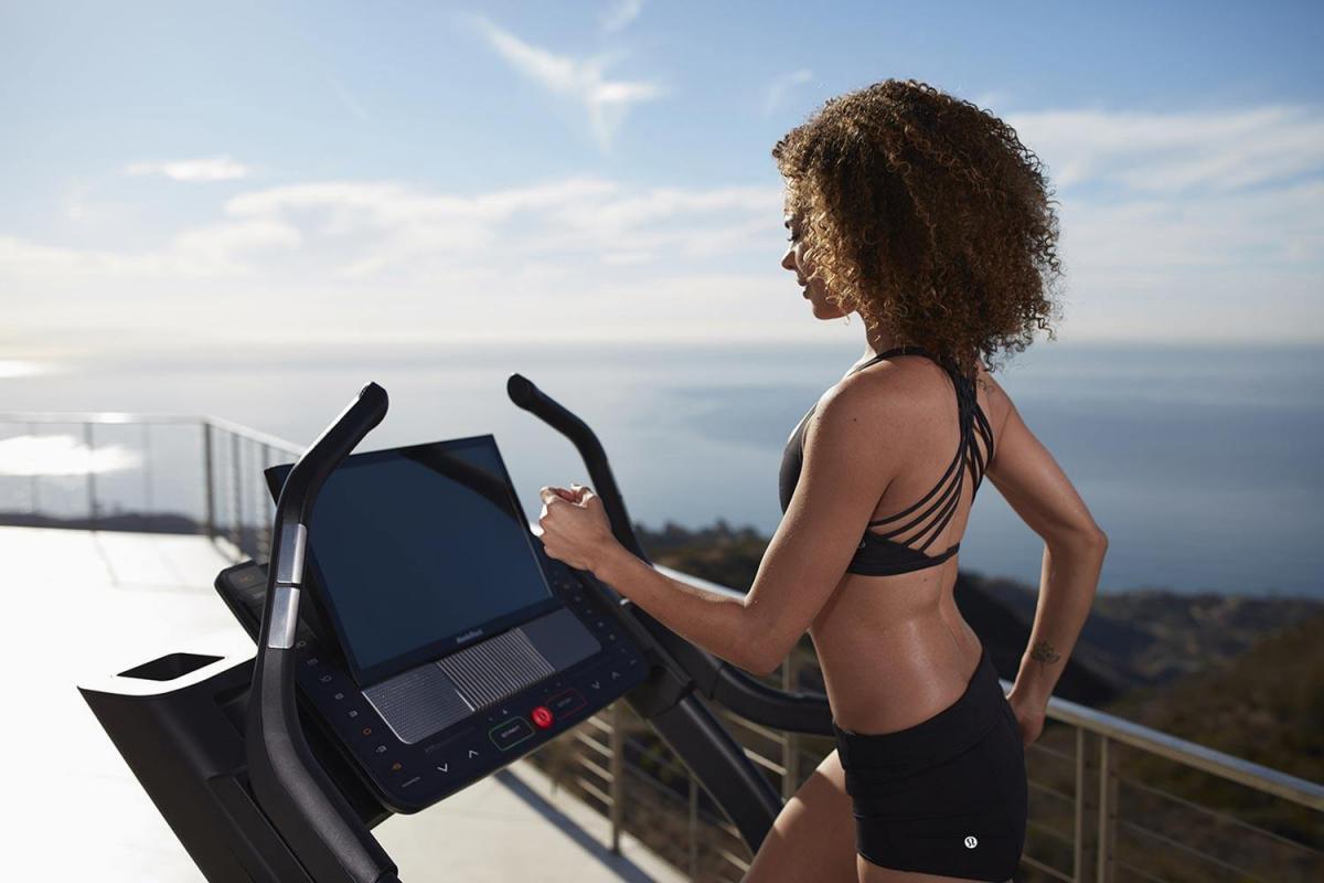 Using a treadmill to get back into shape after giving birth