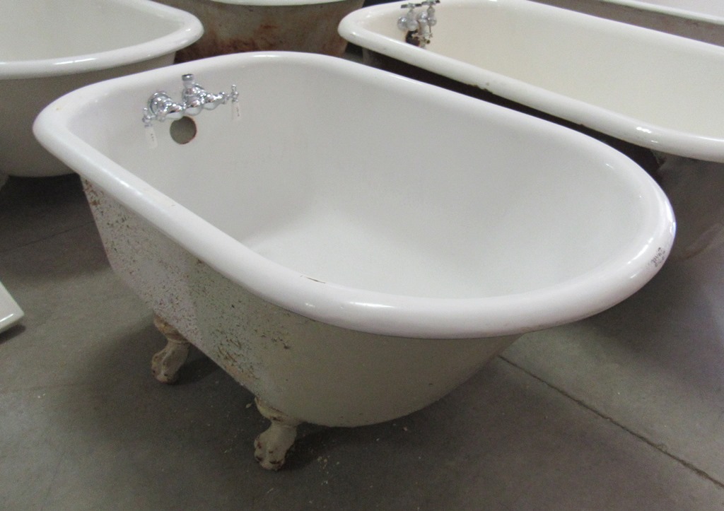 Nor'East Architectural Salvage of South Hampton, NH. Antique Building