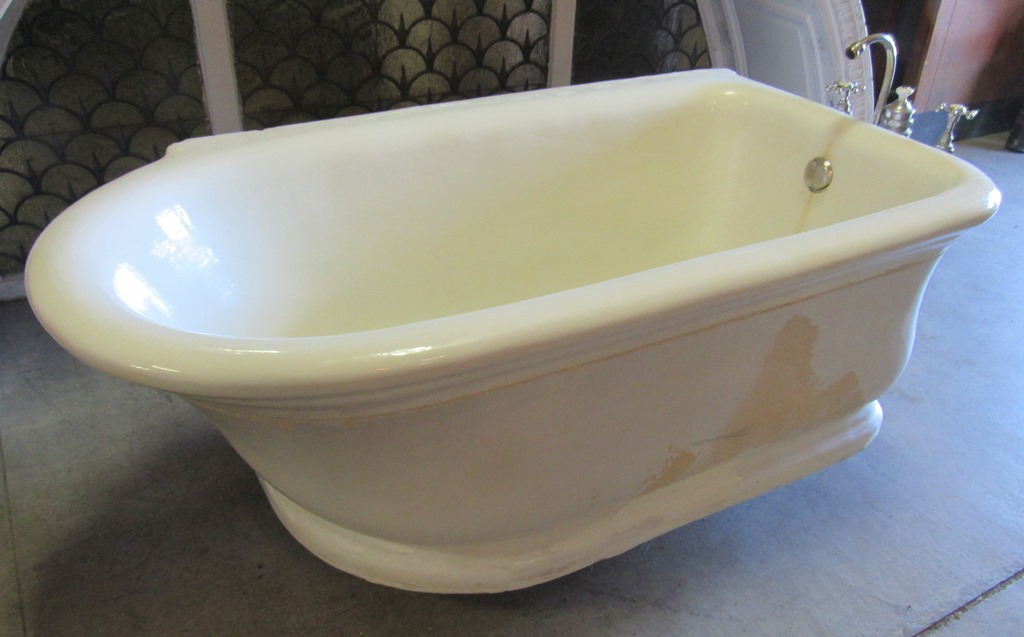 Nor'East Architectural Salvage of South Hampton, NH. Antique Building