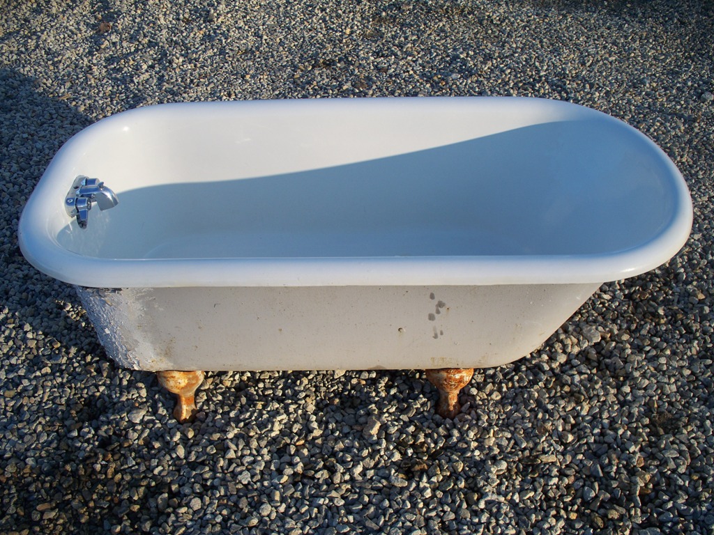 Nor'East Architectural Salvage of South Hampton, NH. Antique Building