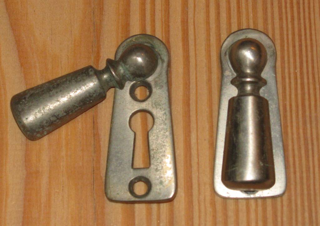 Nor'east Architectural Salvage Antiques of South Hampton, Nh. Hardware