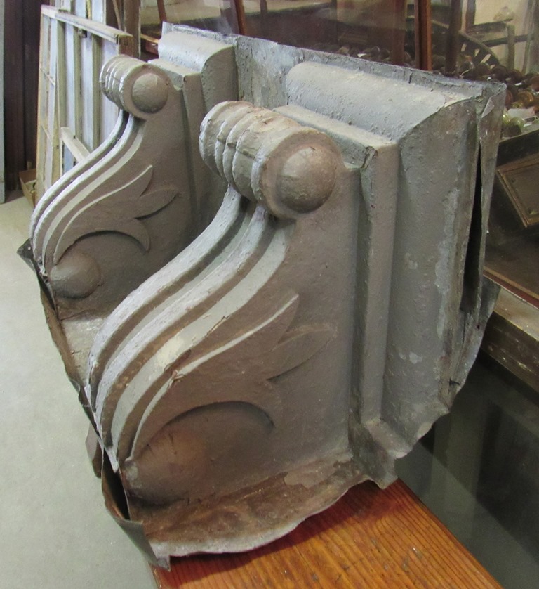 Nor'East Architectural Salvage of South Hampton, NH. Antique Building