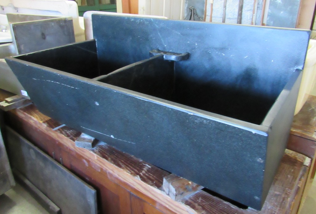 Nor'East Architectural Salvage of South Hampton, NH. Antique Building