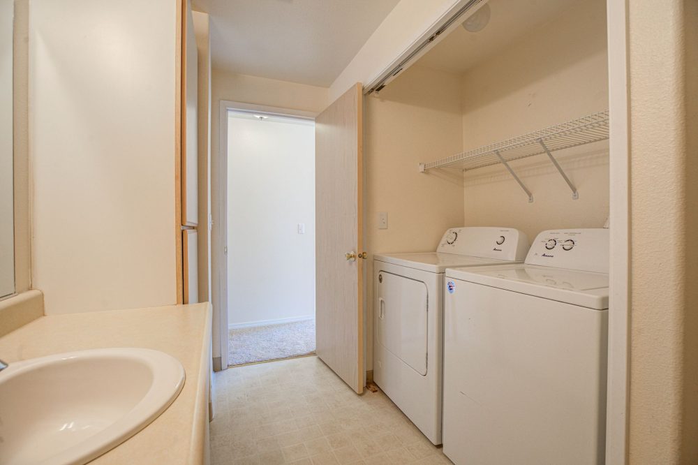 Minto Park Apartments Salem, OR Norris & Stevens, Inc.